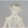 statueta " Victorian Gentleman". Auro Belcari. cca 1980 new old stock !